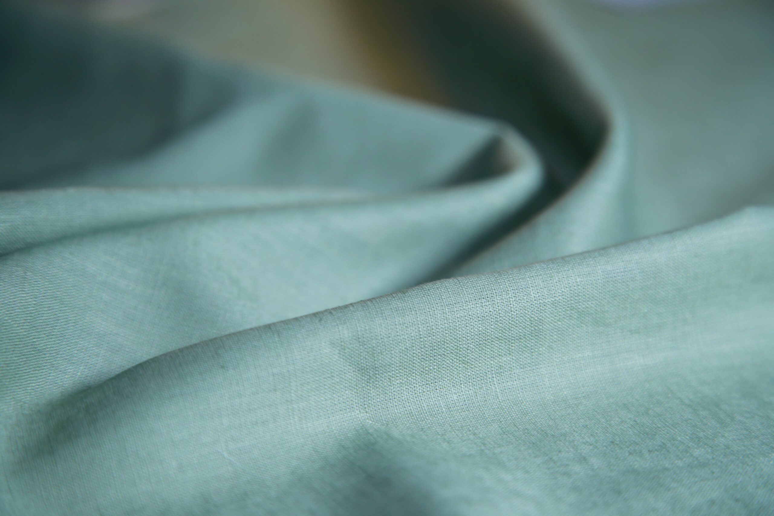 Fine linen fibre mixed with recycled cotton. (TSM-RS-LC3076)